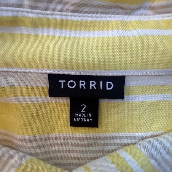 NWT Torrid Drop Shoulder Shirt SZ 2 Daydream Stripe 43420637 Butter Yellow - Picture 2 of 8